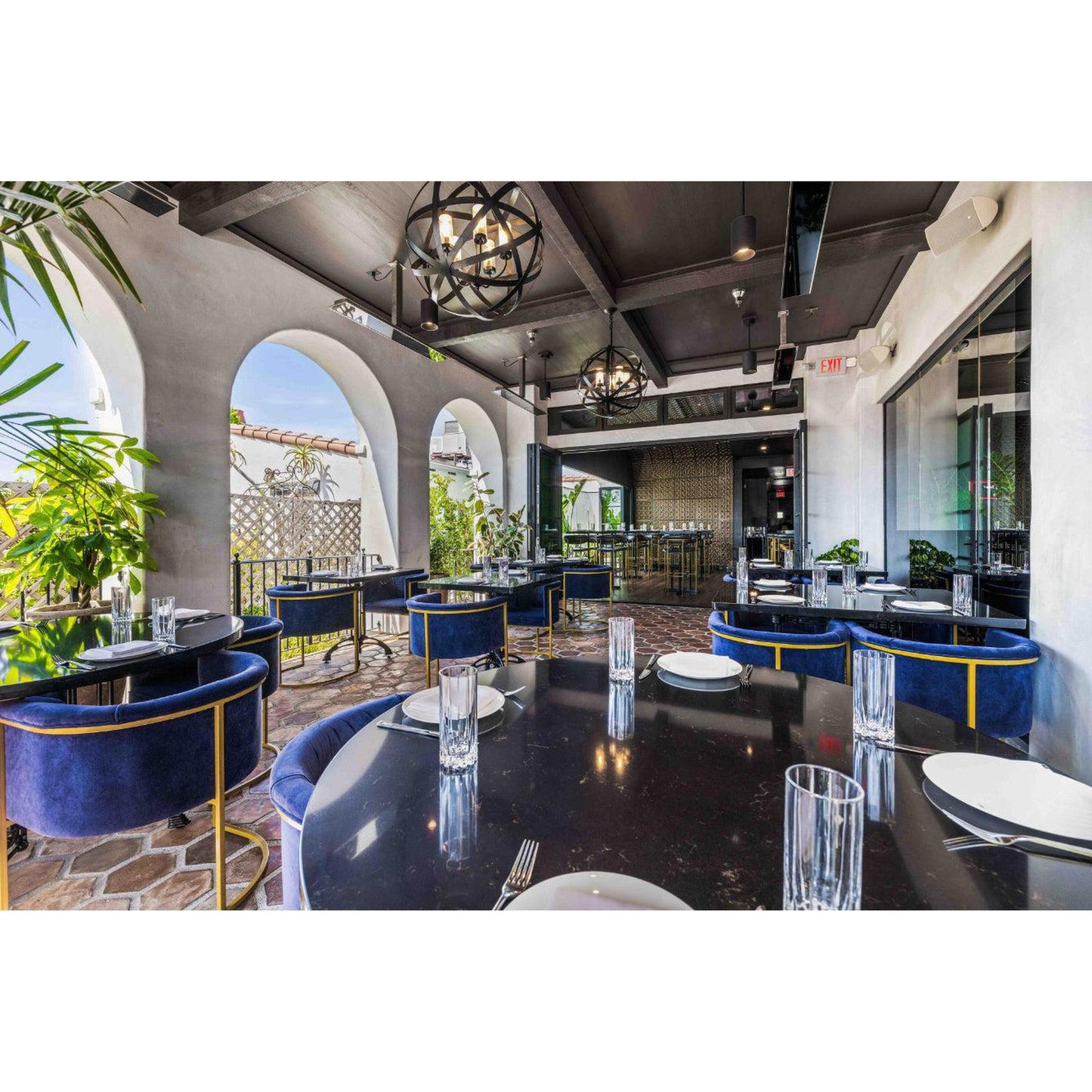 Bromic Heating Platinum Smart-Heat 50" 3400 Watt 220-240V Black Electric Patio Heater