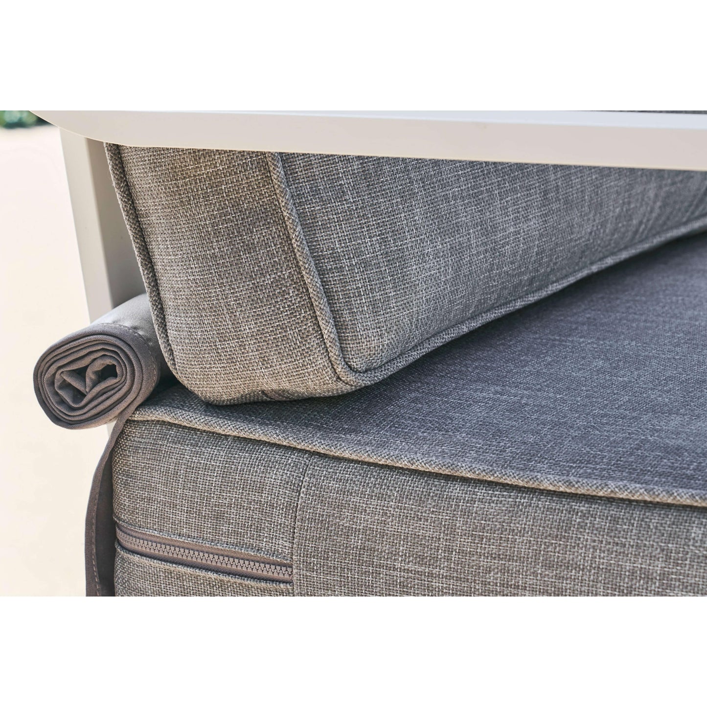 Live Outer 98" White Aluminum Outdoor Sofa With Armless Chairs and Pacific Fog Gray Cushion (5-Seat)