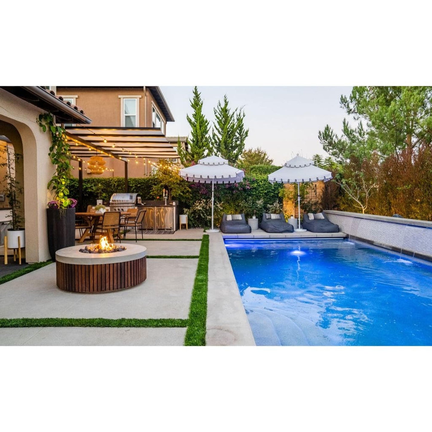 Prism Hardscapes Hampton 48" Café Round Glass Fiber Reinforced Cement Natural Gas Fire Pit Bowl