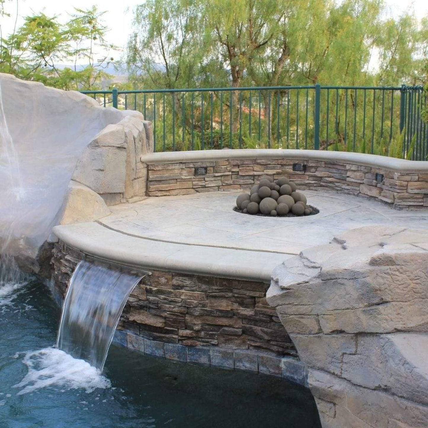 American Fireglass Cottage White Lite Stone Ball Set - Uniform 4"