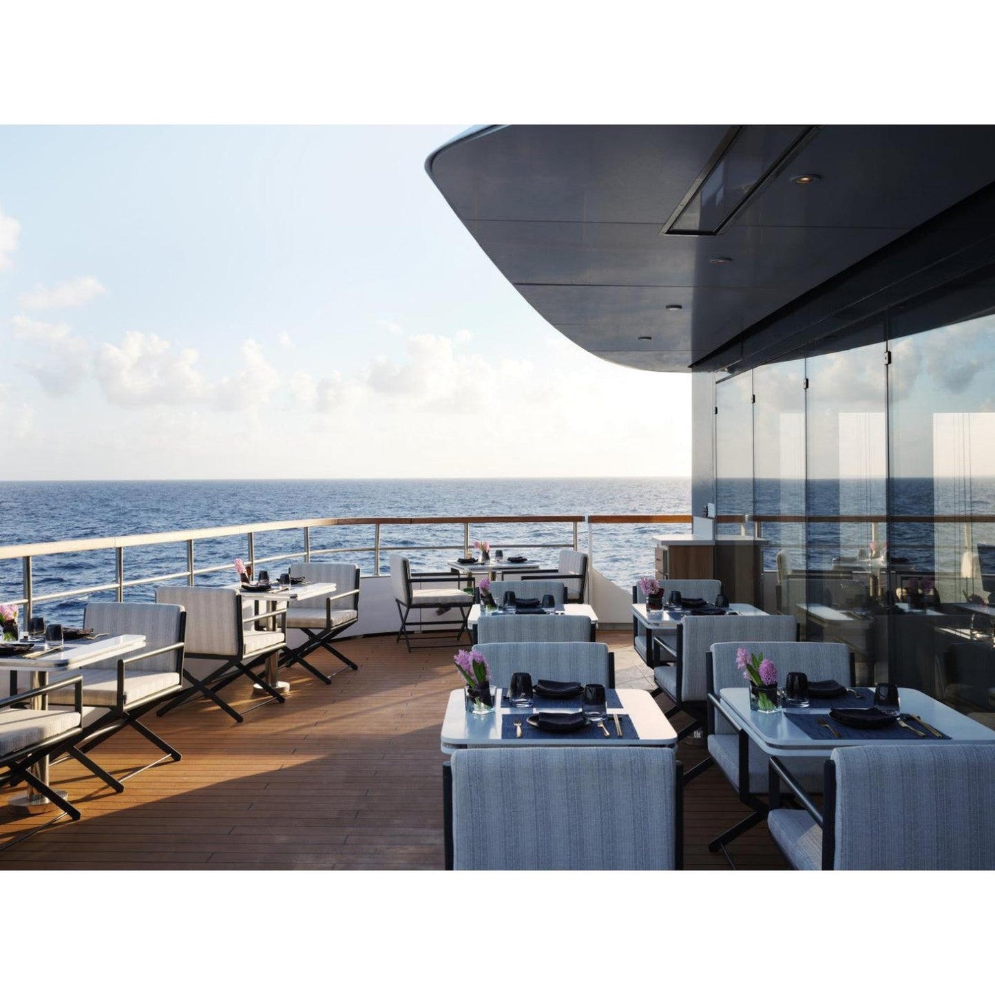 Bromic Heating Platinum Marine Smart-Heat 33" 2300 Watt 220-240V Black Electric Patio Heater