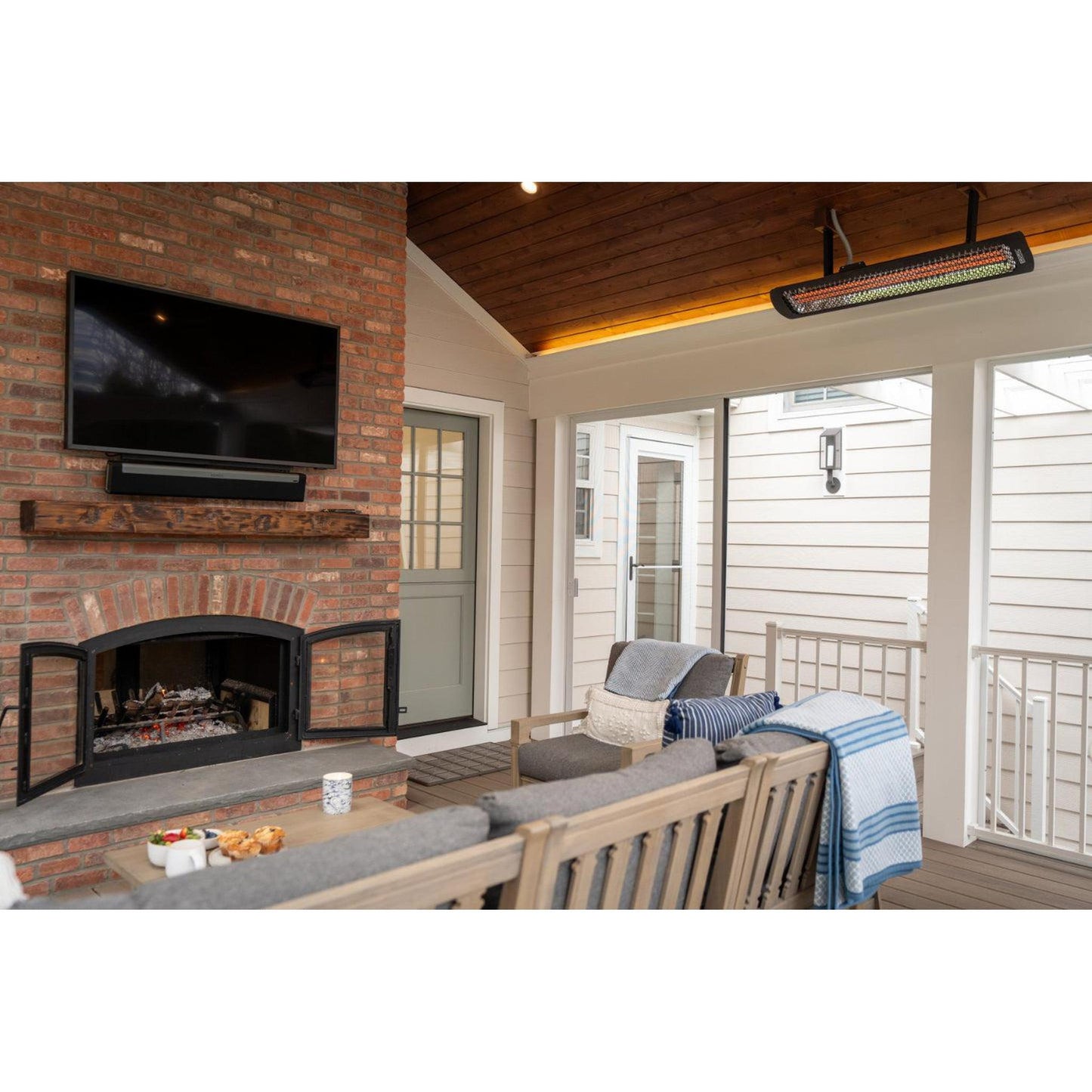 Bromic Heating Tungsten Smart-Heat 56" 3000 Watt 220-240V Black Electric Patio Heater