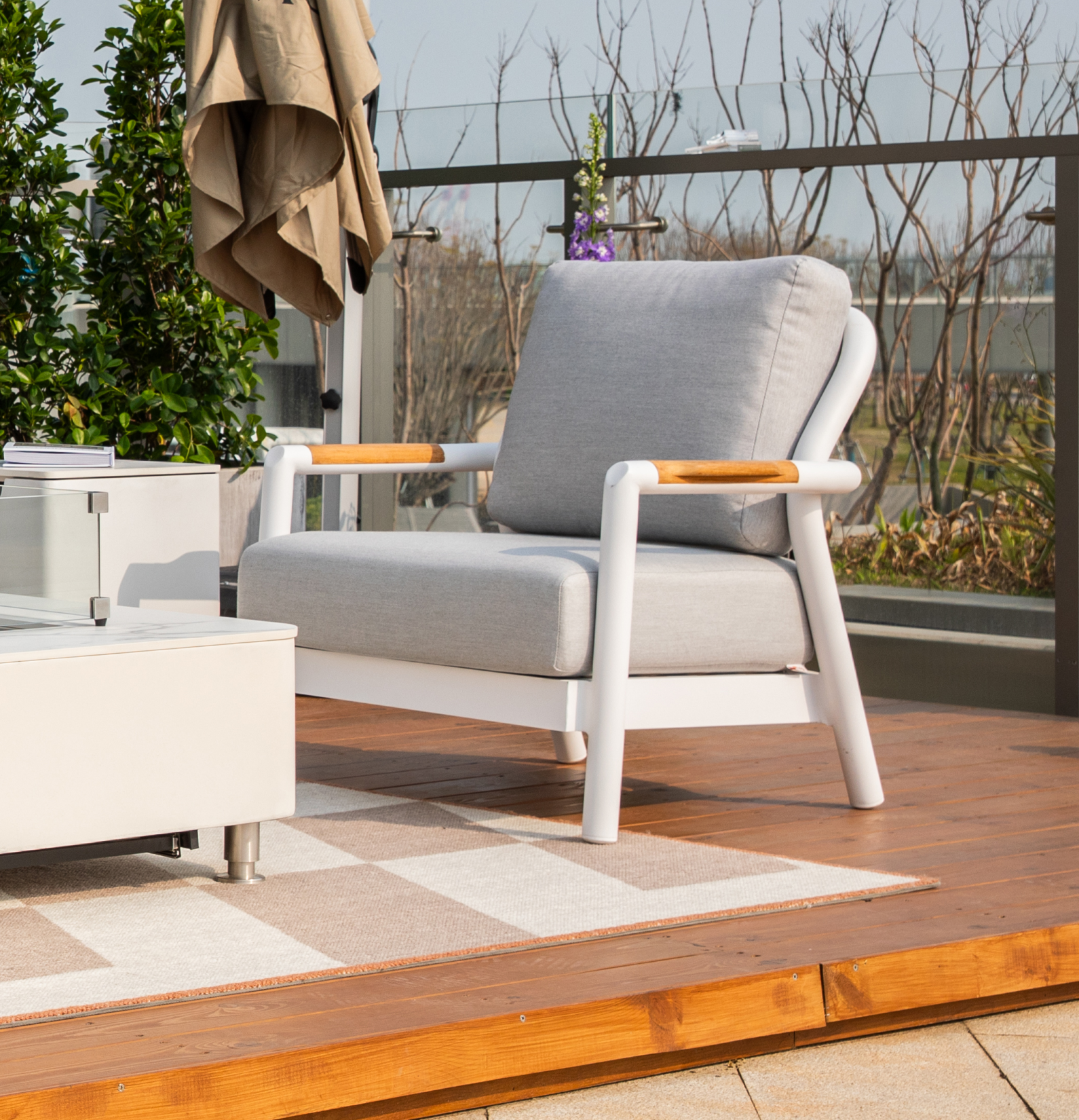 Elementi Santorini 33" White Aluminum Outdoor Lounge Chair with Sunbrella Cushions