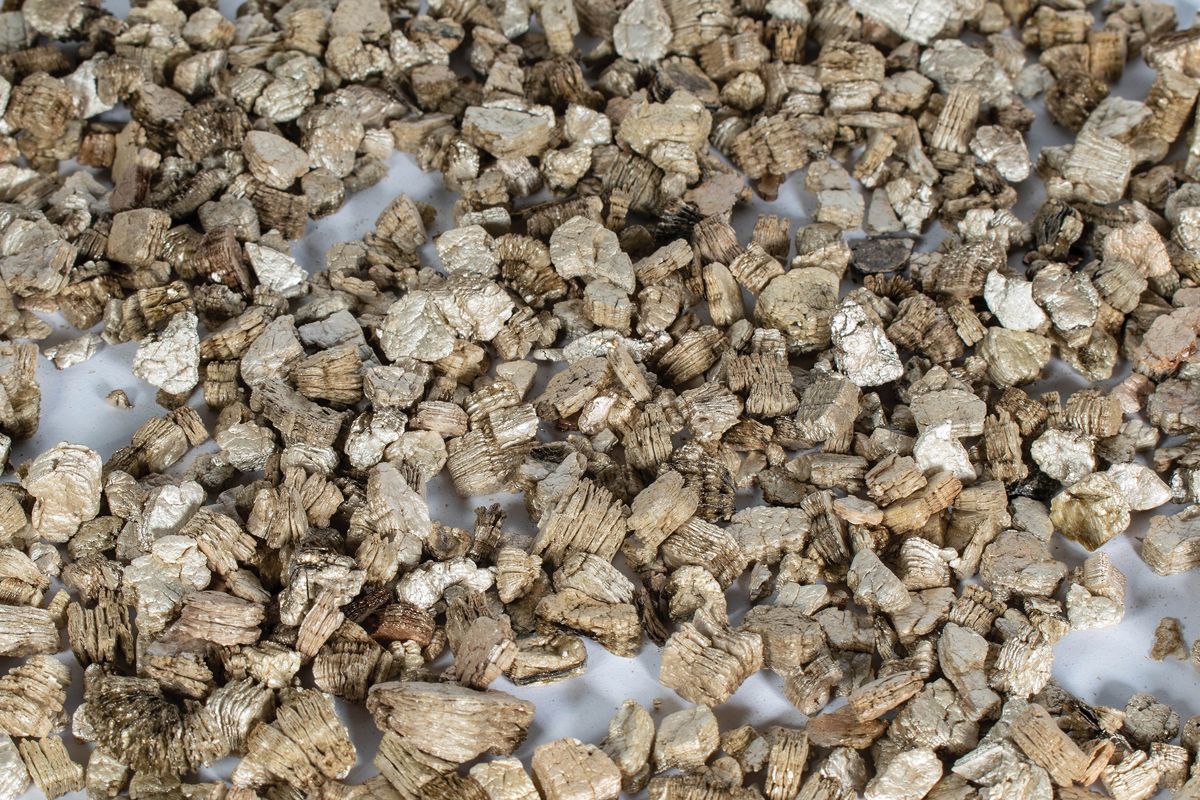 Enhance A Fire 12 Oz. Natural Sea Designer Vermiculite for Indoor Vented Gas Logs and Fireplace