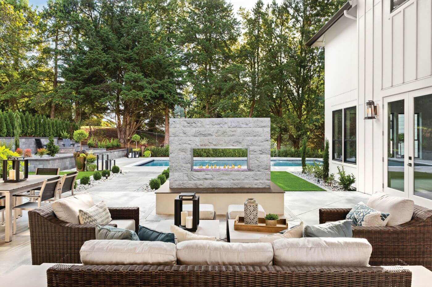 Napoleon Galaxy 50" Outdoor Natural Gas Fireplace