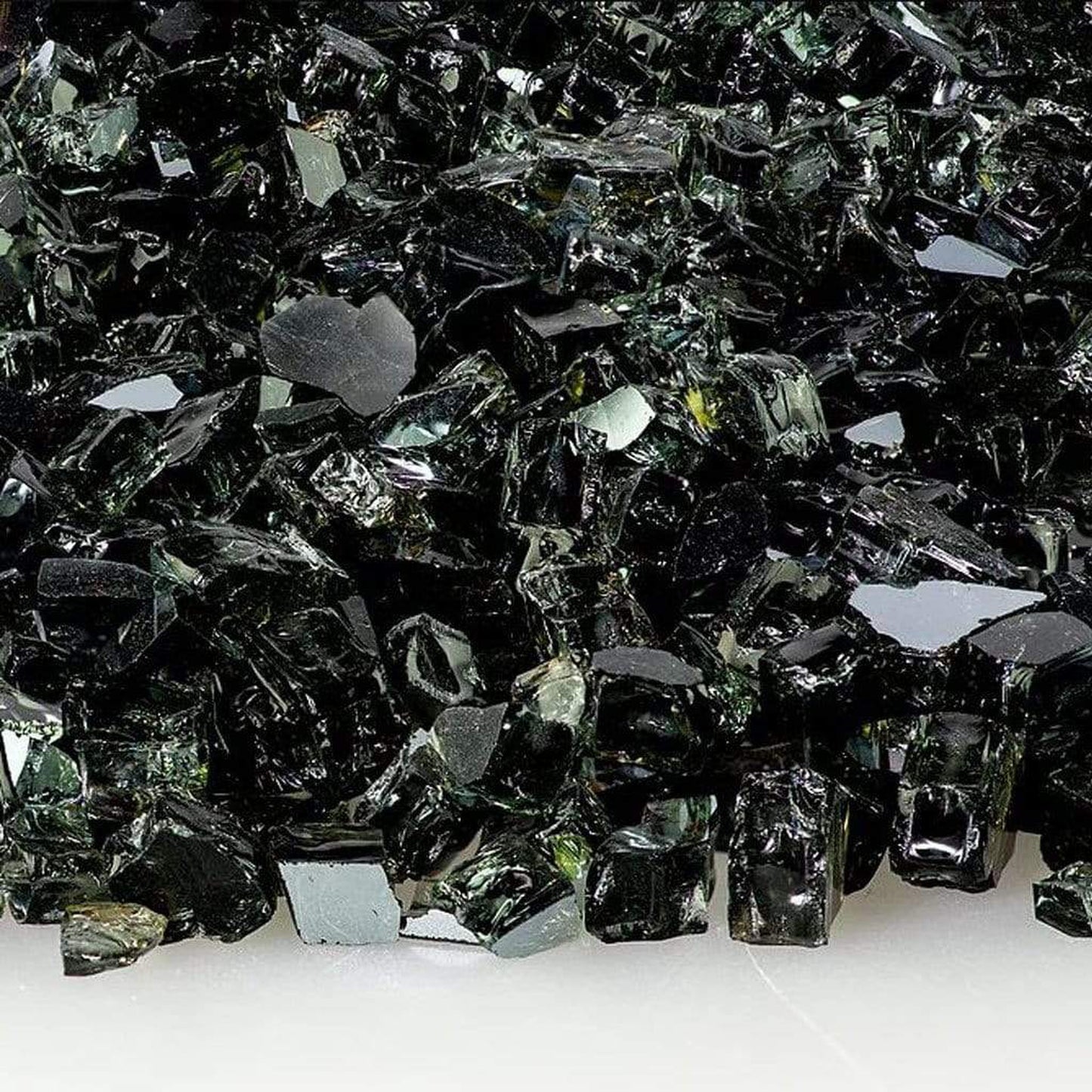 Hargrove Q-MBR-10 10lb Midnight Black Reflective Fireglass