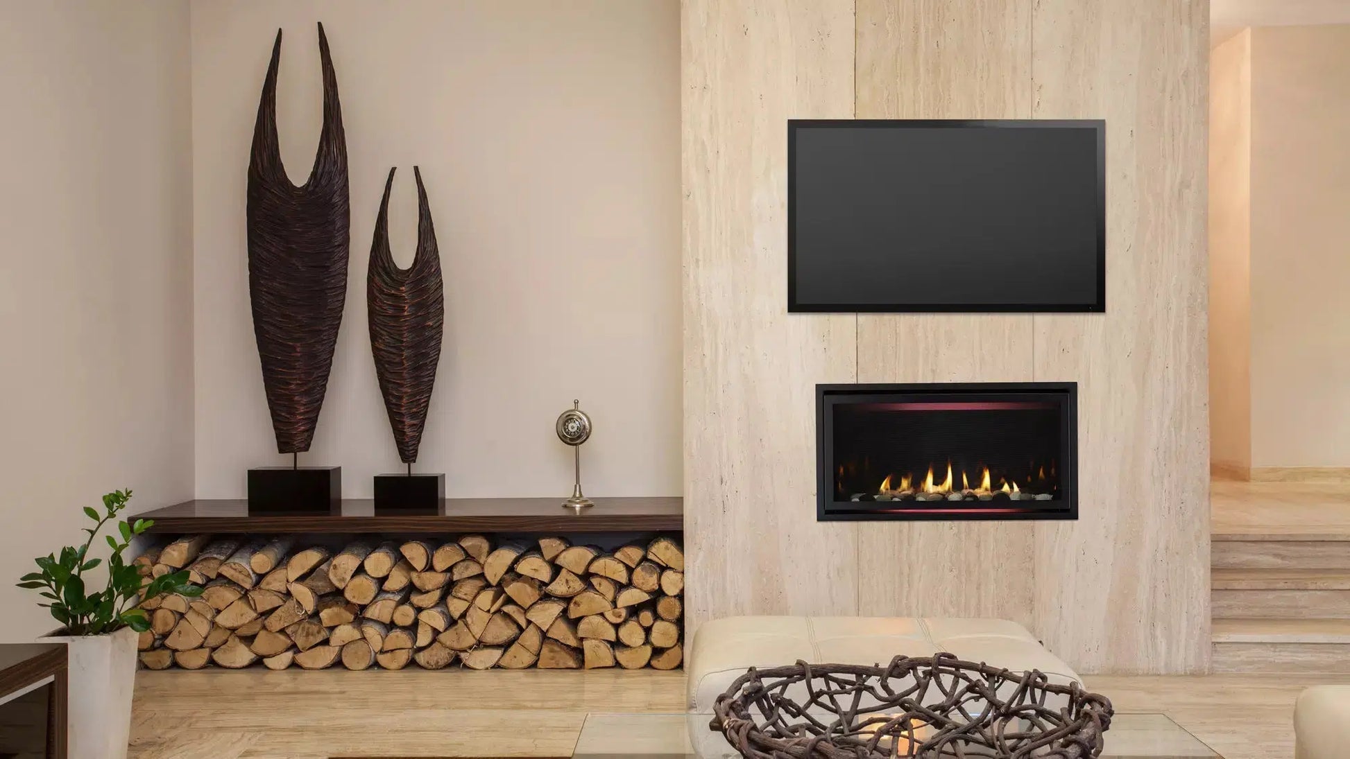 Heatilator Rave 32" Linear Contemporary Direct Vent Natural Gas Fireplace With IntelliFire Touch Ignition System