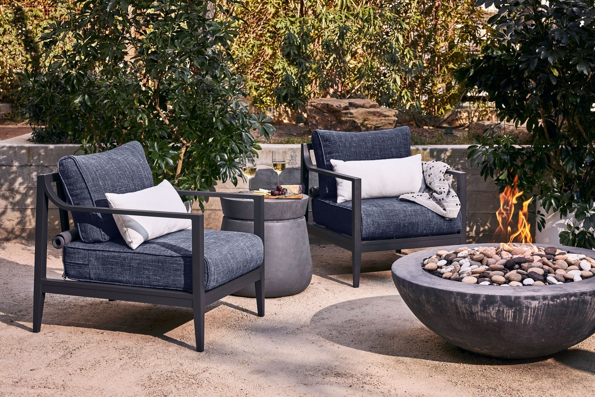 Live Outer 127" Charcoal Aluminum Outdoor Sofa With Armchairs and Deep Sea Navy Cushion (6-Seat)