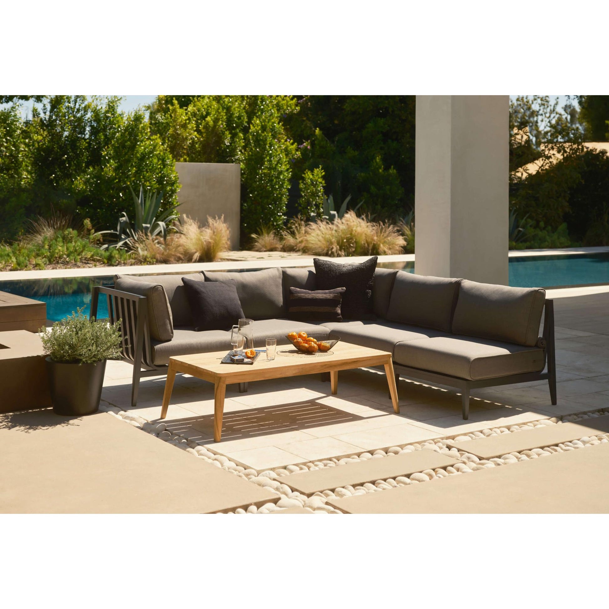 Live Outer 156" x 64" Charcoal Aluminum Outdoor U Sectional 7-Seat With Dark Pebble Gray Cushion