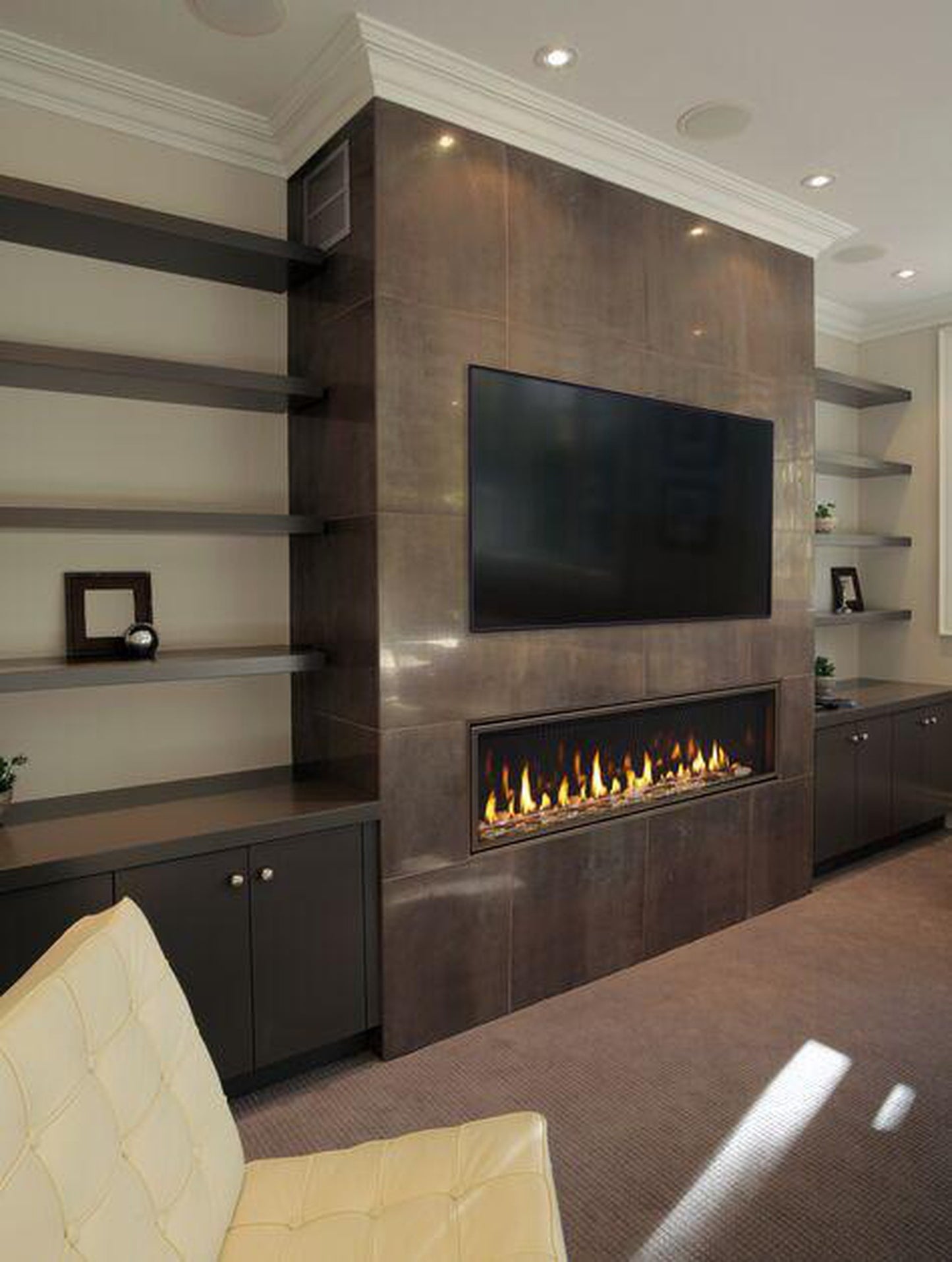 Majestic Echelon II 36" Linear Contemporary Direct Vent Natural Gas Fireplace With IntelliFire Touch Ignition System