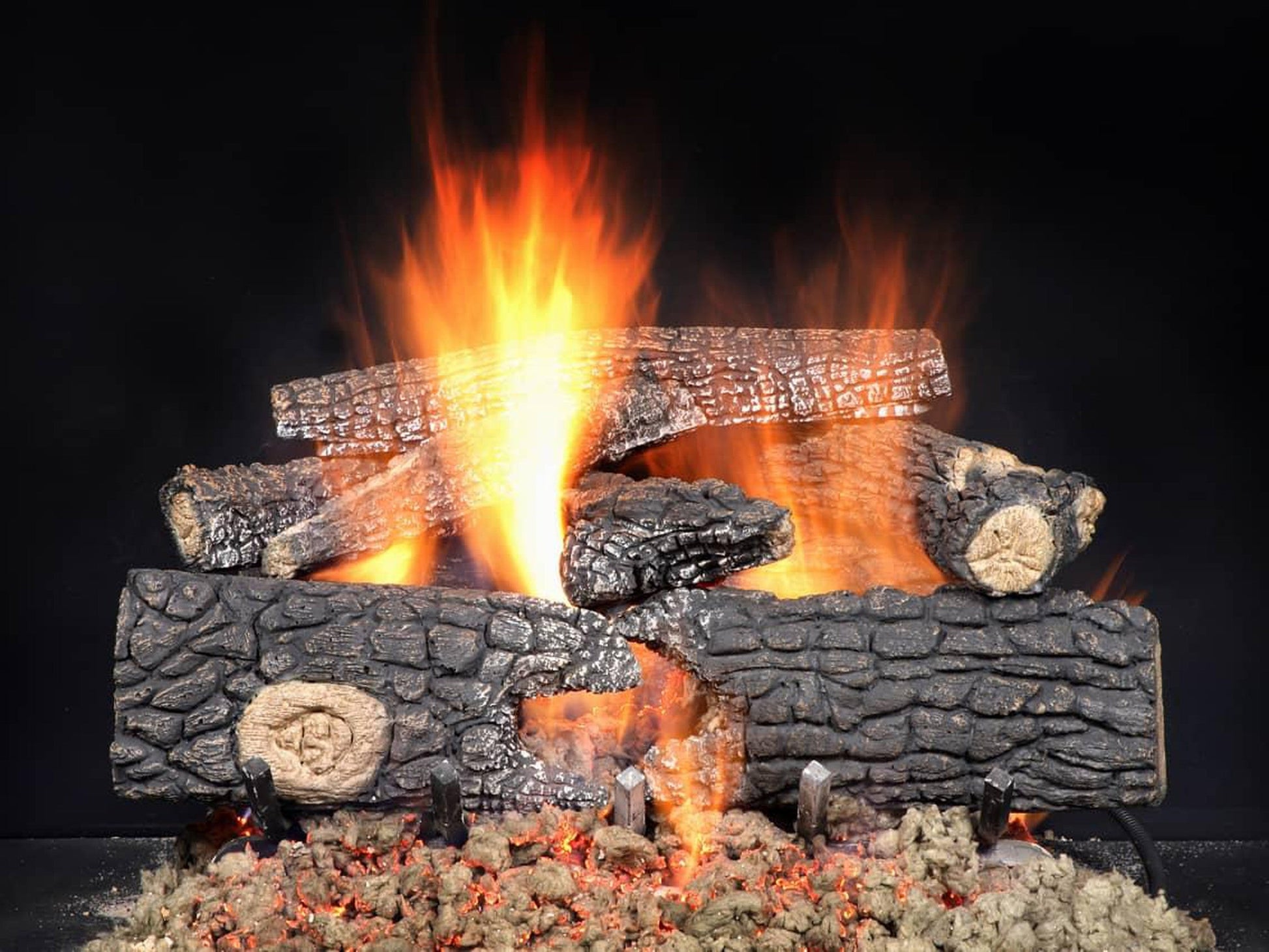 Majestic Fireside Realwood 18" 8-Piece Refractory Cement Vented Gas Log Set