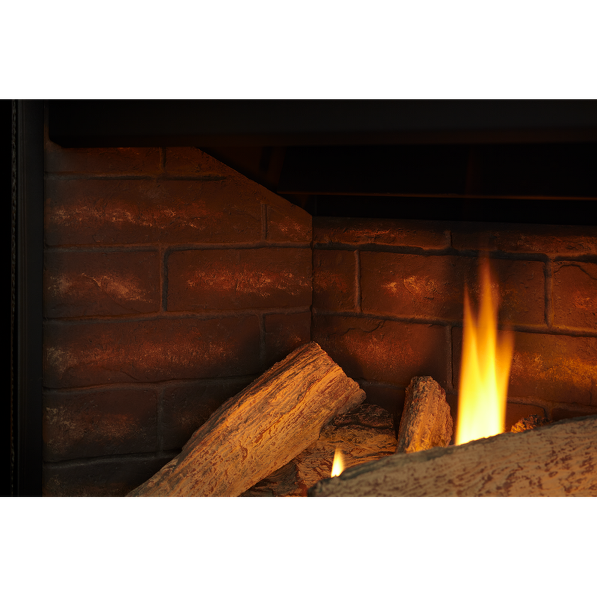 Majestic Quartz 36" Traditional Top/Rear Direct Vent Natural Gas Fireplace With IntelliFire Touch Ignition System