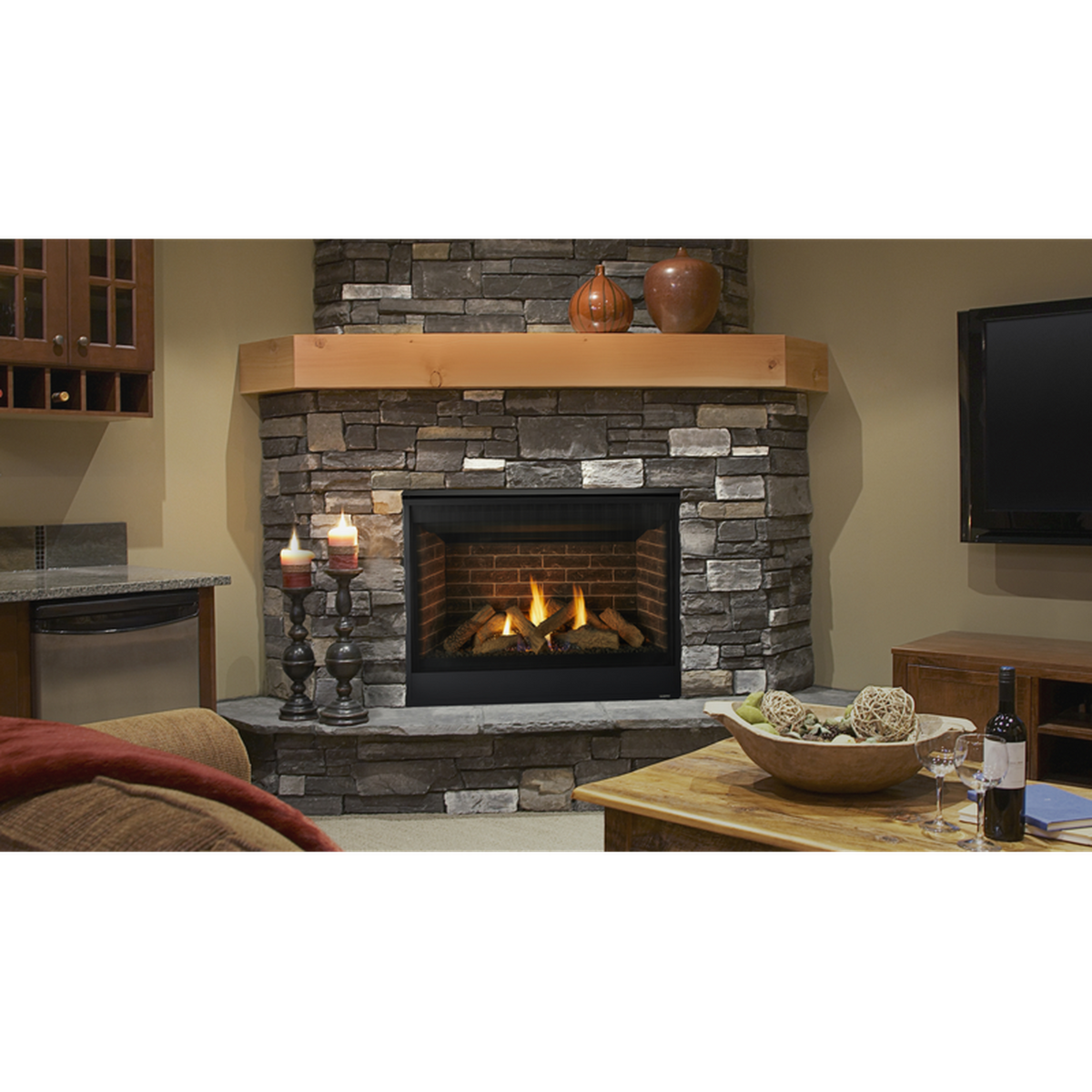 Majestic Quartz 32" Traditional Top/Rear Direct Vent Natural Gas Fireplace With IntelliFire Touch Ignition System