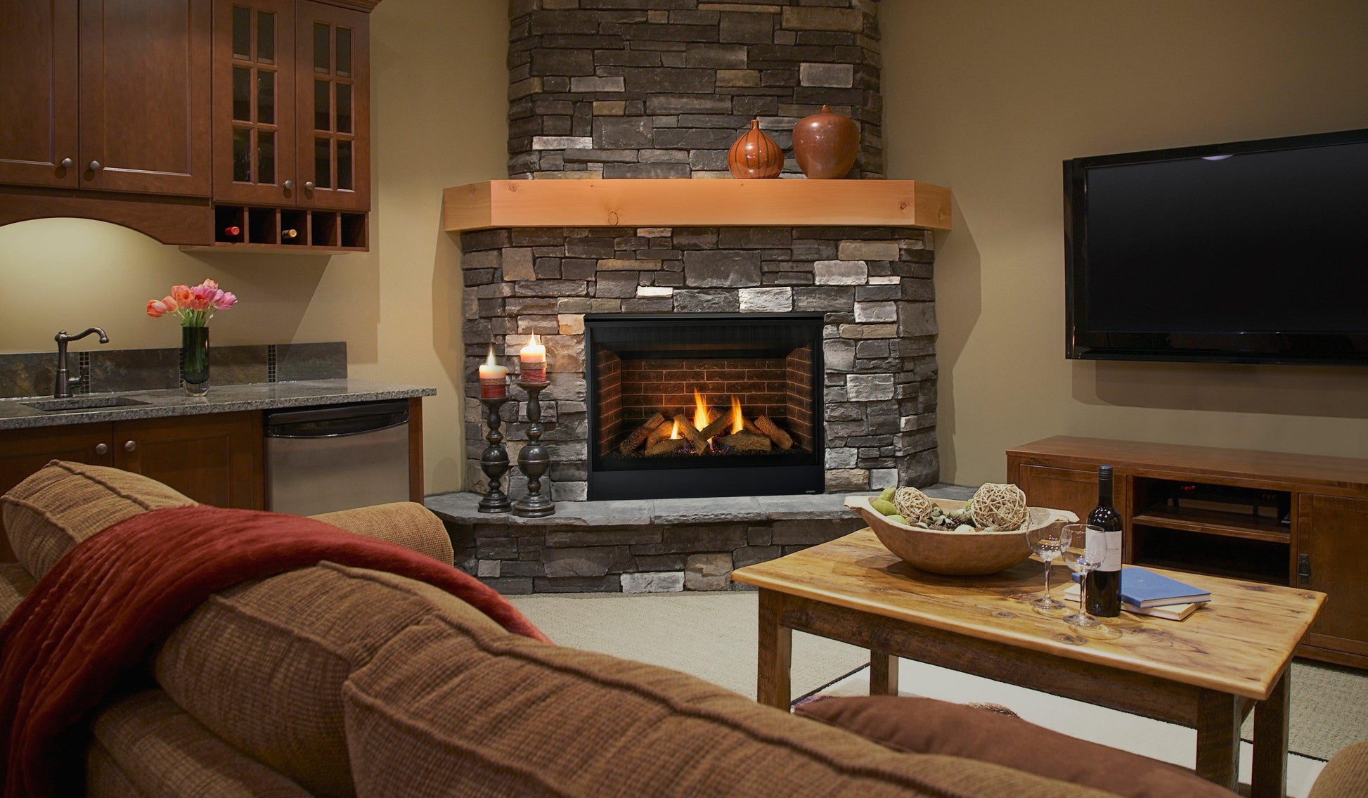 Majestic Quartz 42" Traditional Top/Rear Direct Vent Natural Gas Fireplace With IntelliFire Touch Ignition System