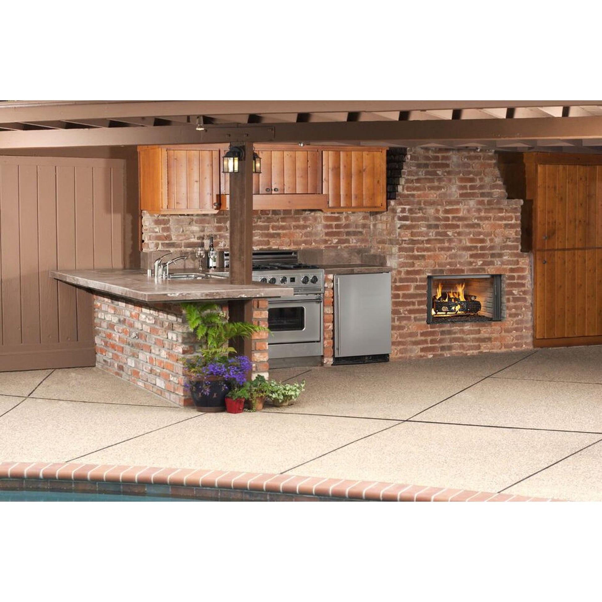 Majestic Villawood 36" Traditional Outdoor Wood Burning Fireplace With Traditional Refractory