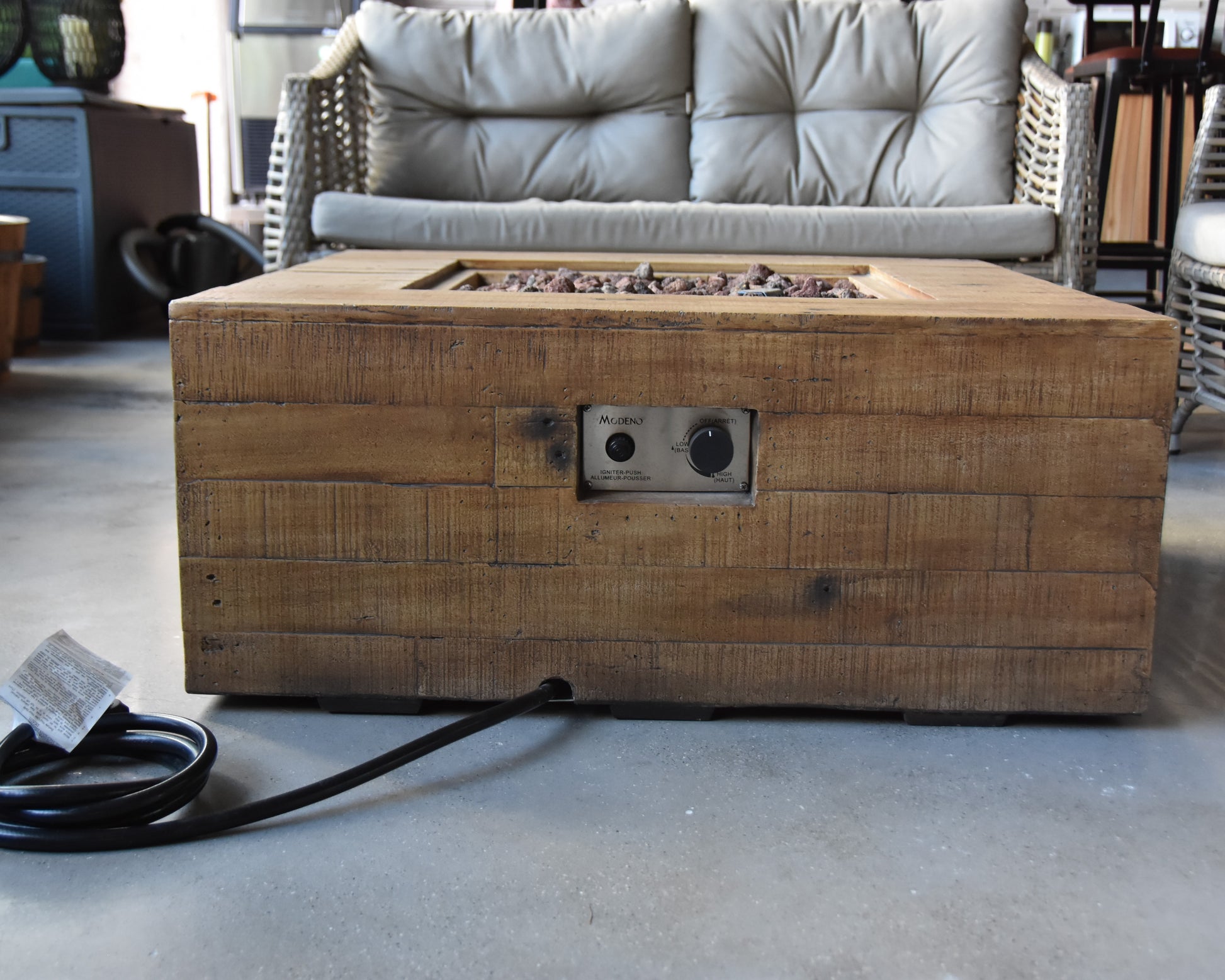 Modeno 34" Liquid Propane Square Redwood Concrete Propane Fire Table