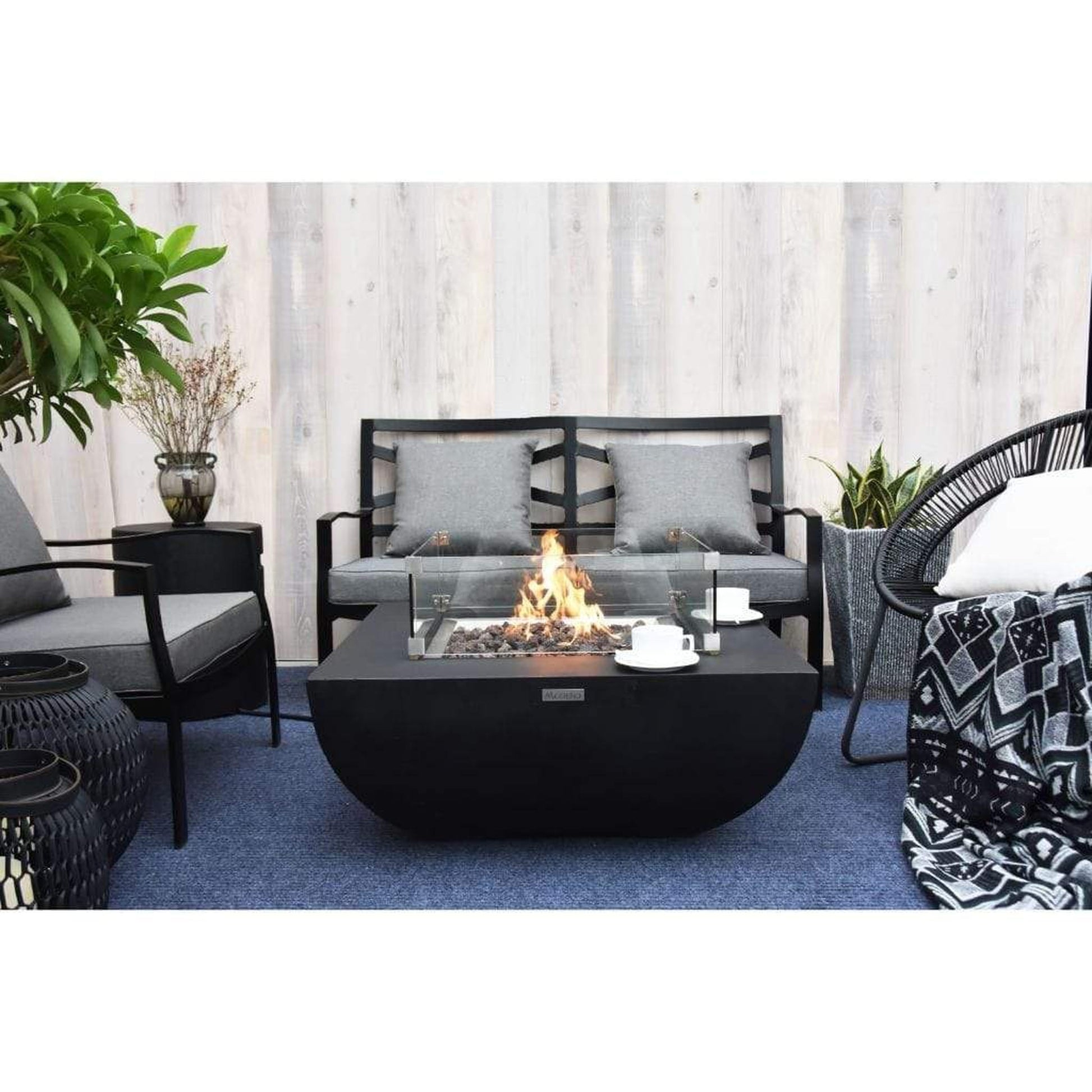 Modeno Aurora 34" Black Rectangle Concrete Natural Gas Fire Table