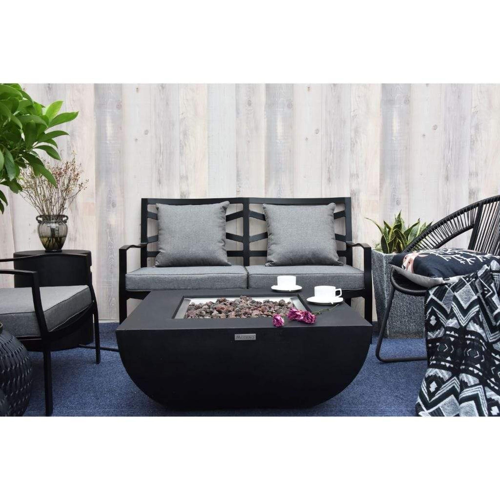 Modeno Aurora 34" Black Rectangle Concrete Natural Gas Fire Table