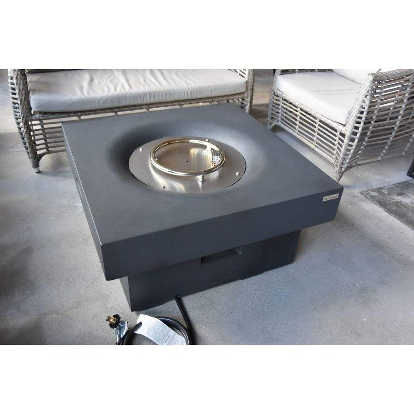 Modeno Branford 34" Black Natural Gas Fire Table