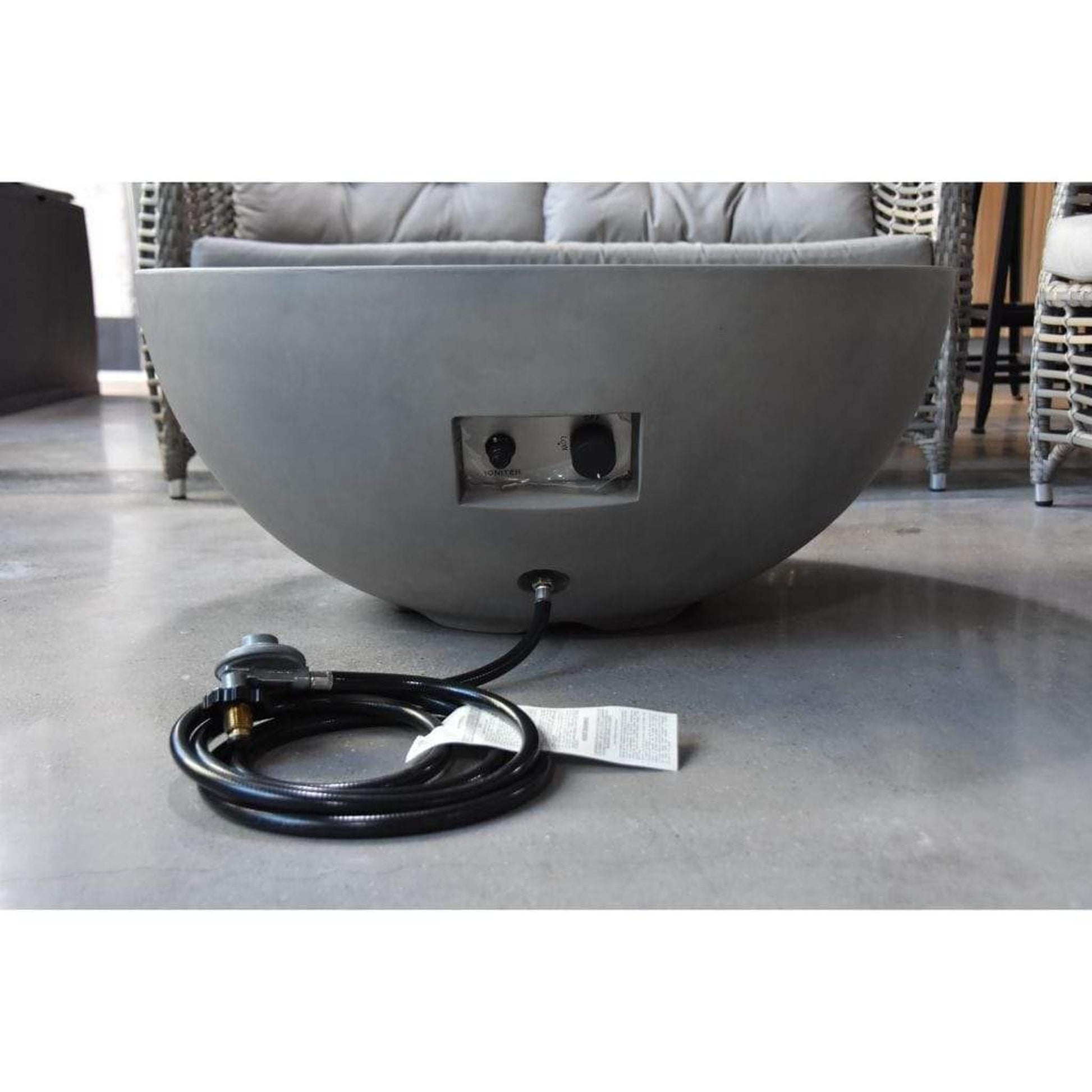 Modeno Roca 34" Gray Bowl Concrete Natural Gas Fire Table