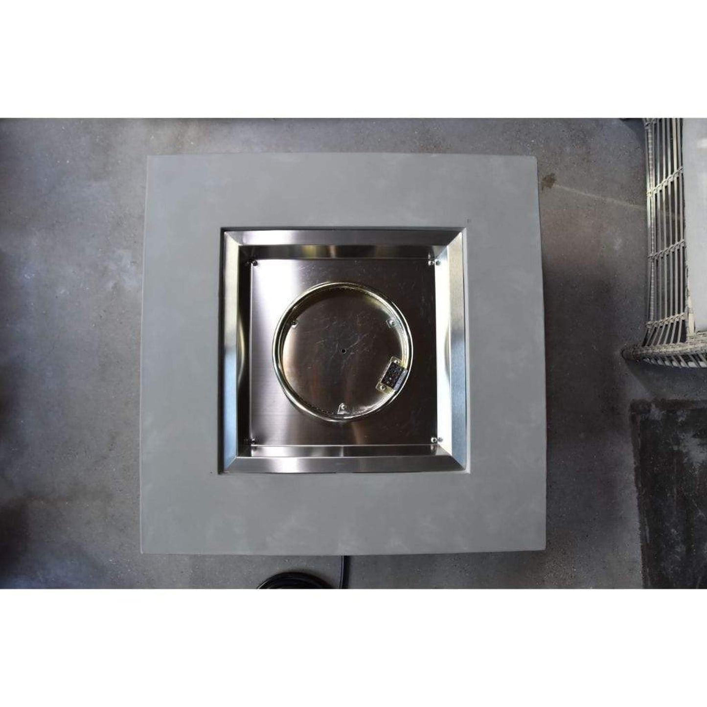 Modeno Westport 34" Gray Square Liquid Propane Fire Bowl