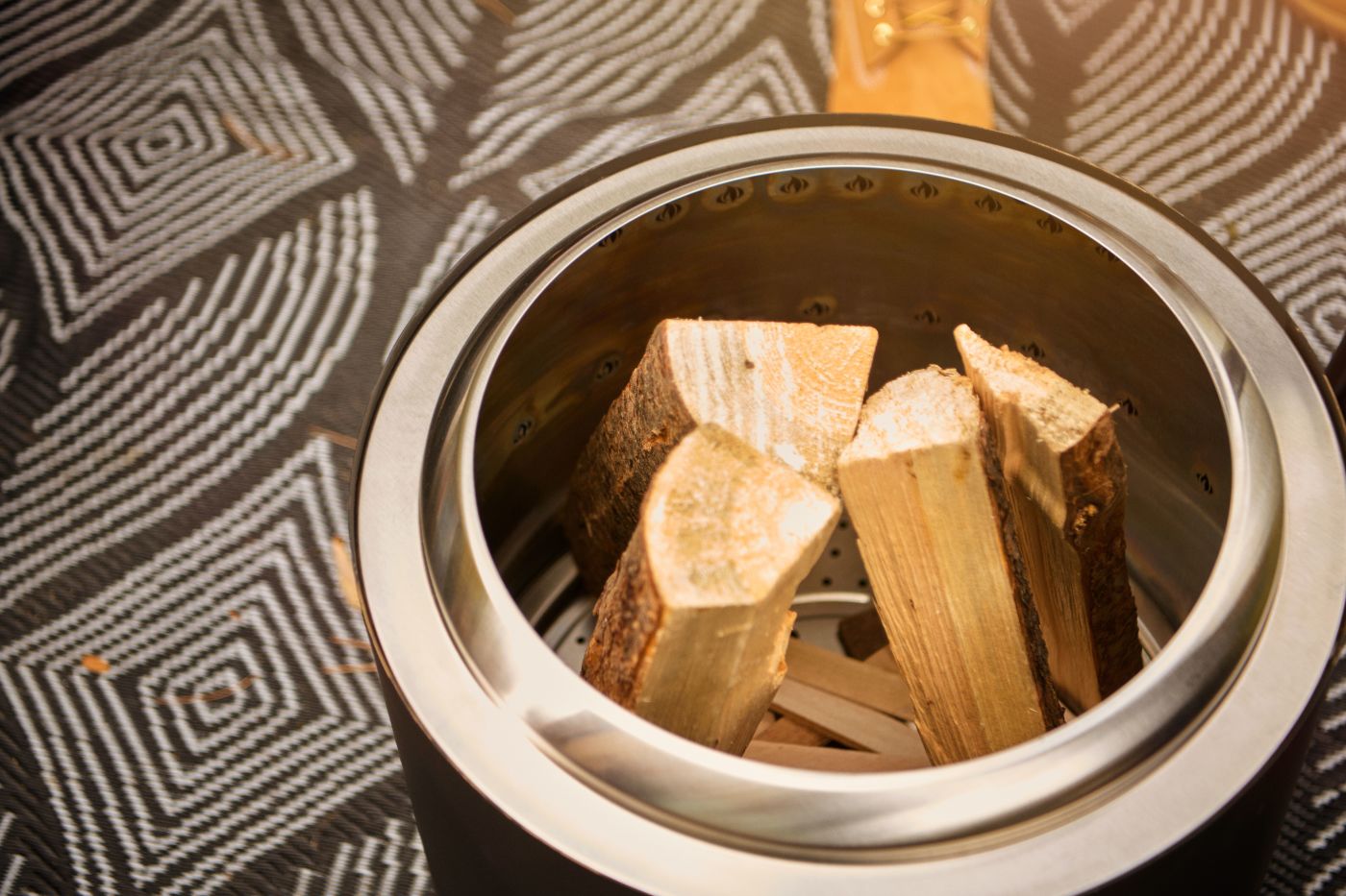 Napoleon Timberwolf Smokeless 18" Medium Phantom Matte Black Wood Fire Pit