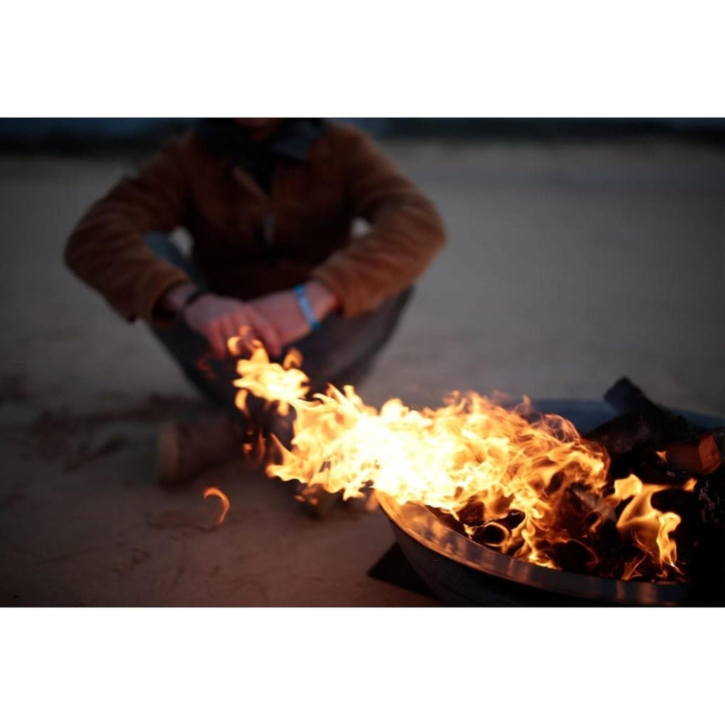 Prism Hardscapes Falo 21" Volcanic Ash Round Glass Fiber Reinforced Cement Wood-Burning Fire Pit