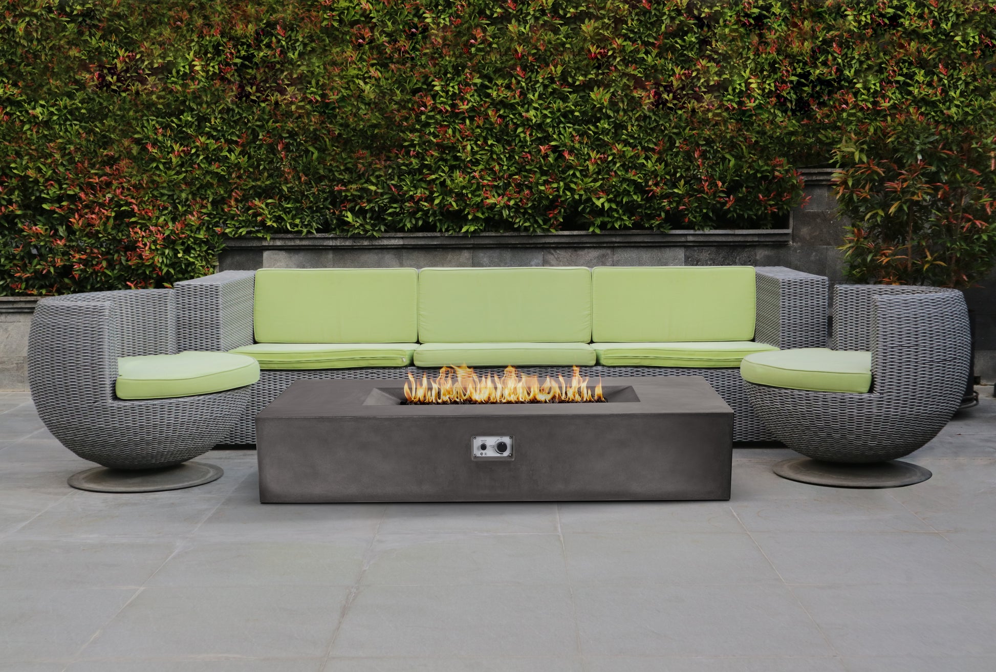PyroMania Laguna 72" x 30" Charcoal Finish Natural Gas Outdoor Rectangle Fire Pit Table