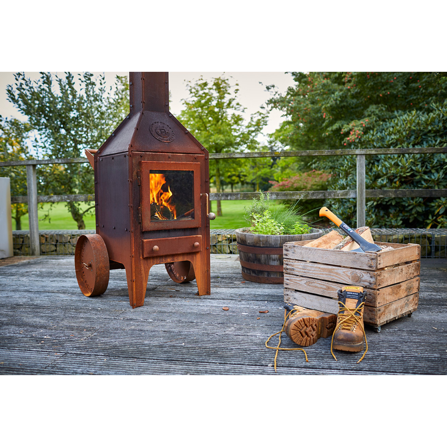 RB73 Bijuga 3mm CorTen Steel Fireplace With Two Wheels and a Push Bar