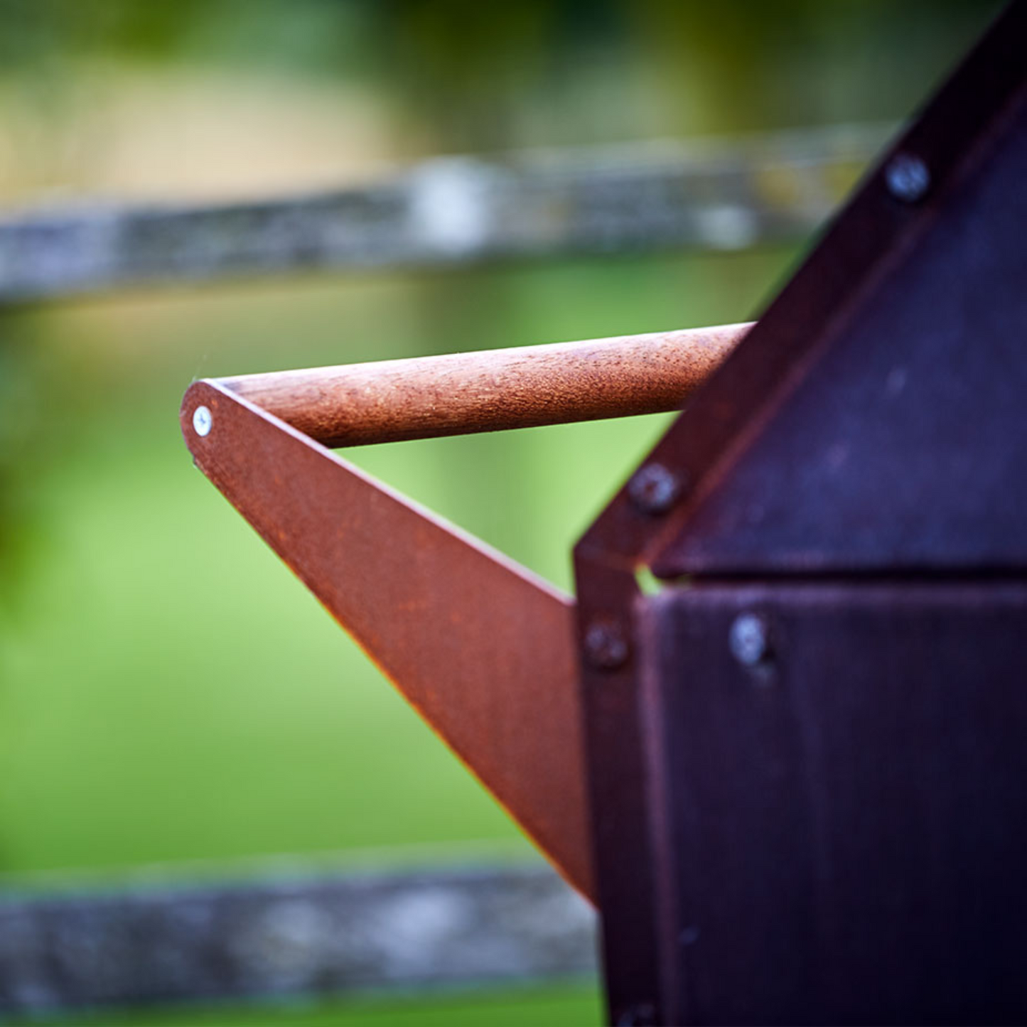 RB73 Bijuga 3mm CorTen Steel Fireplace With Two Wheels and a Push Bar