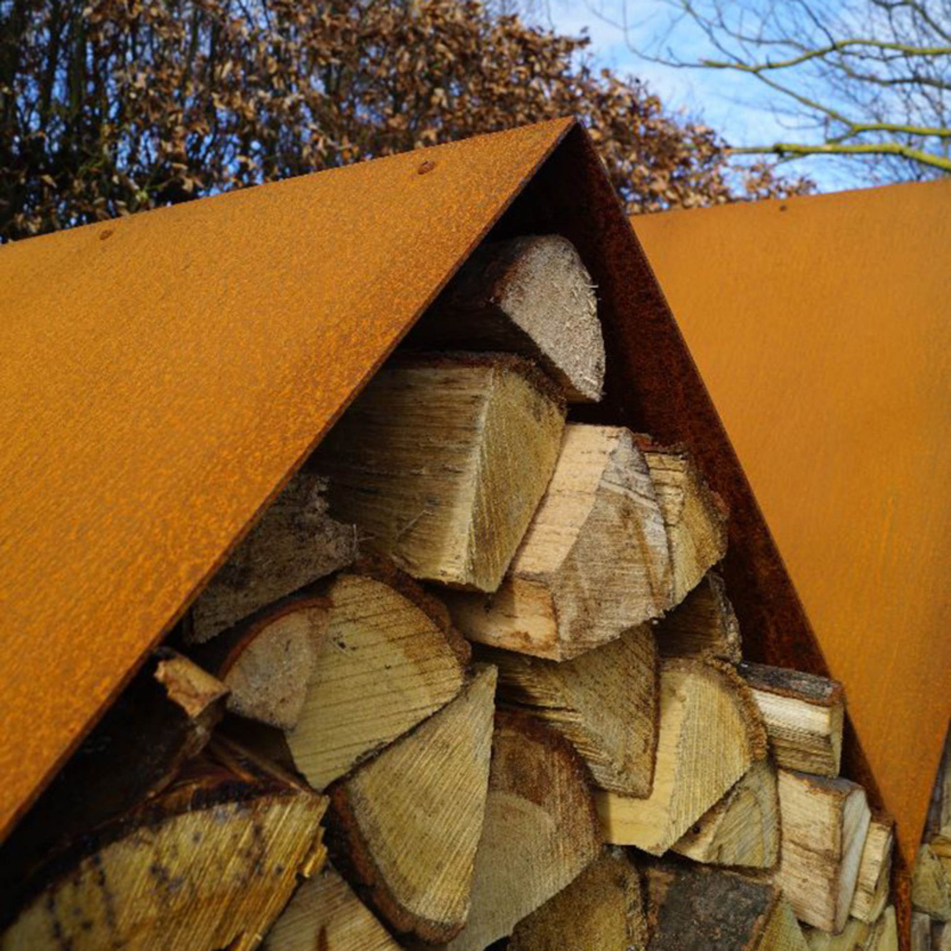 RB73 Bruges 3 Houses Wood Storage