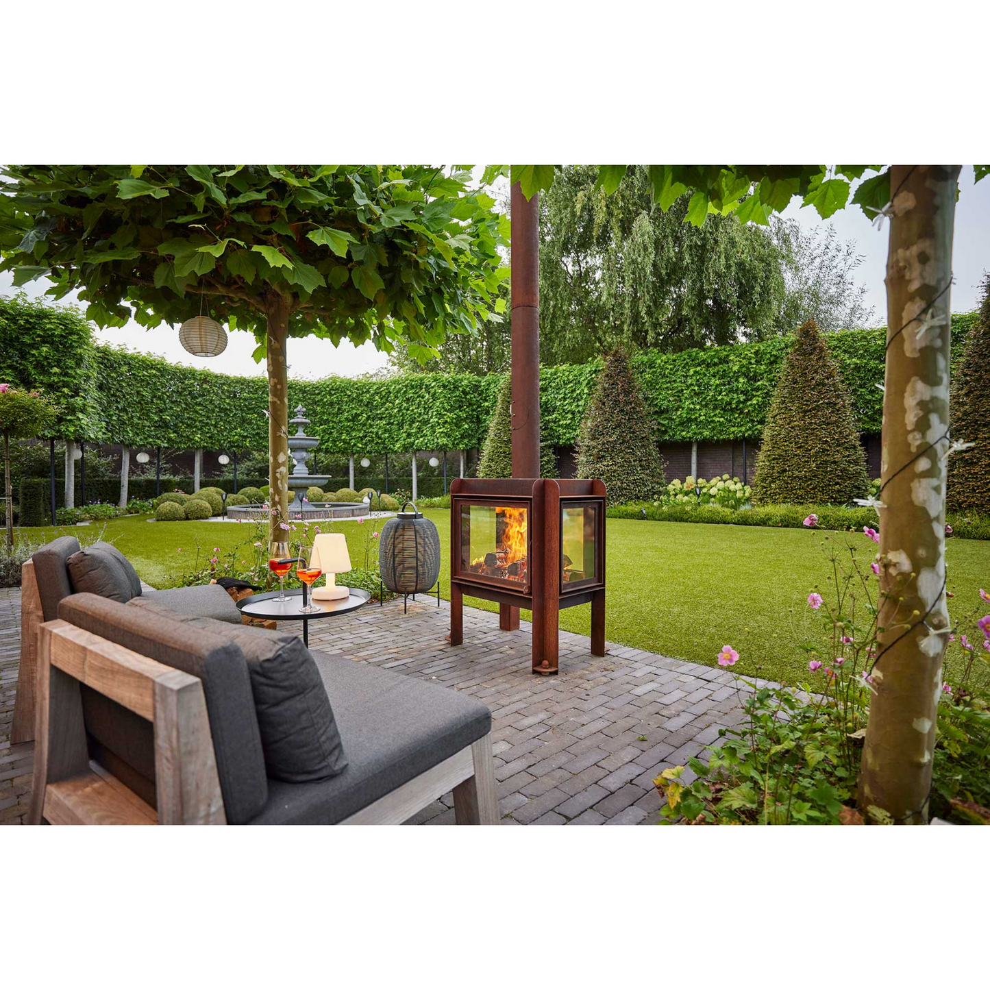 RB73 Fennek 80 4-Sided Glass Fireplace