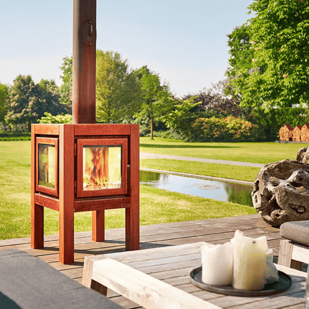 RB73 Quaruba L 3-Sided Glass Fireplace