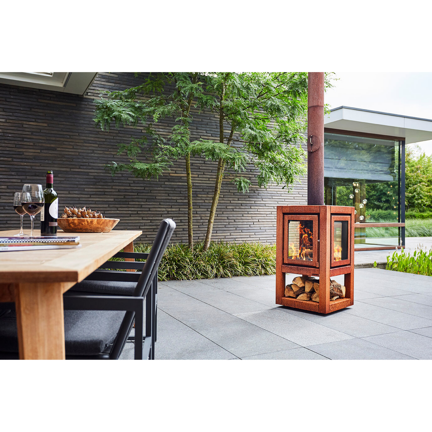RB73 Quaruba XL MOBILE 4-Sided Glass Warm Brown CorTen Steel Wood-Burning Outdoor Fireplace