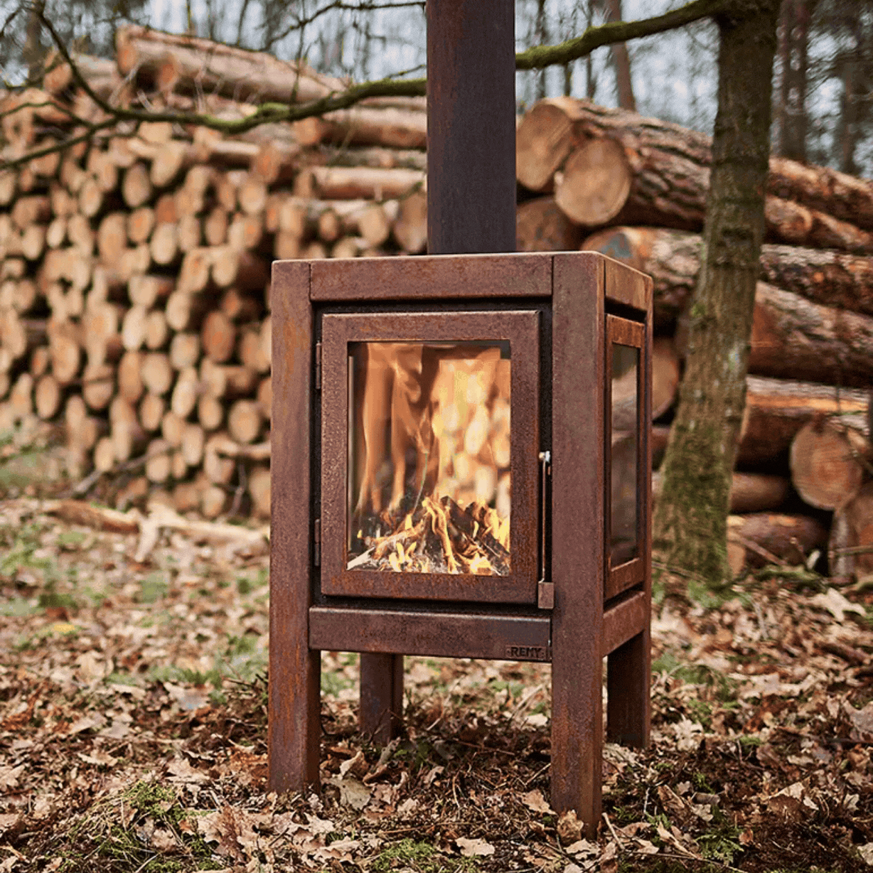 RB73 Quaruba XL MOBILE 4-Sided Glass Warm Brown CorTen Steel Wood-Burning Outdoor Fireplace