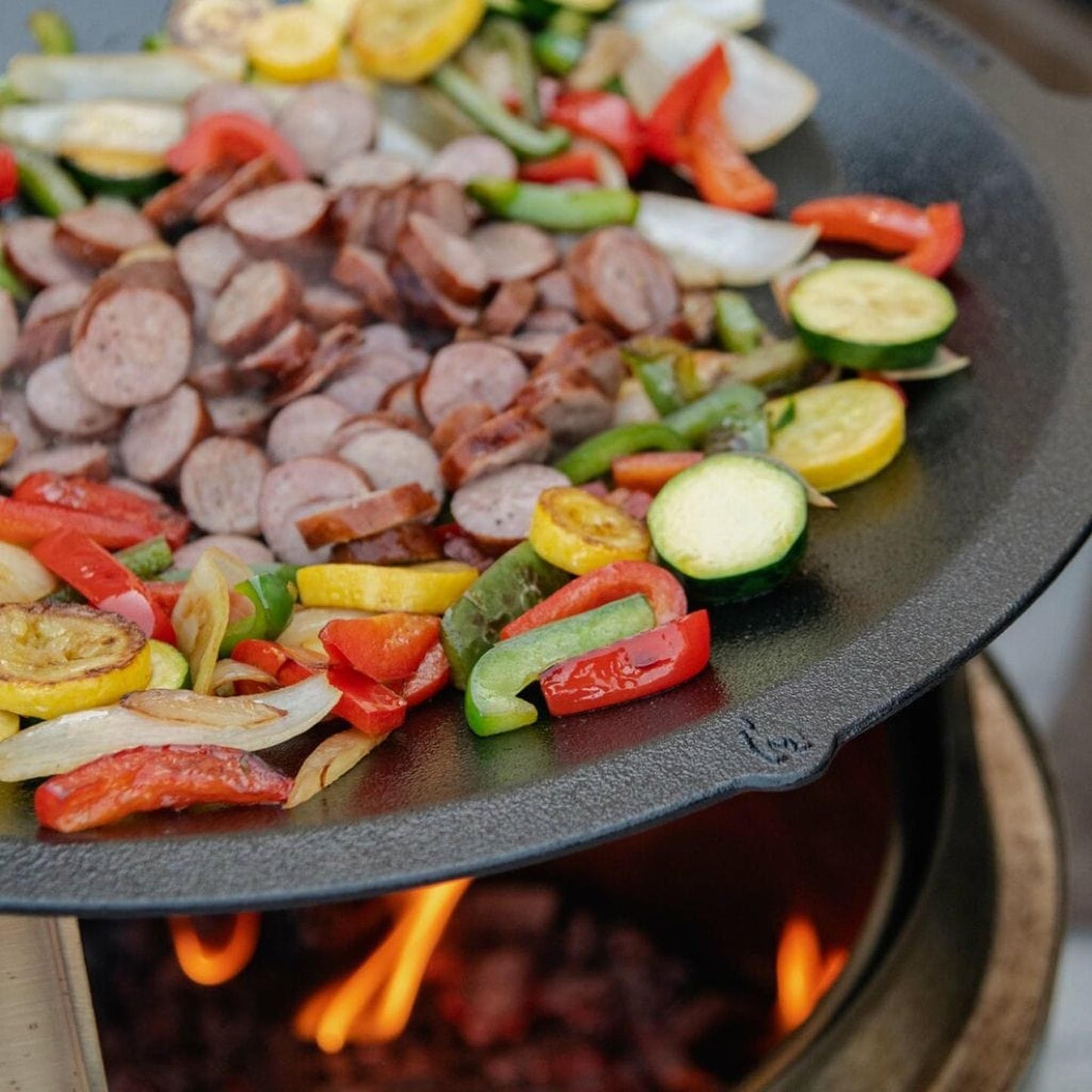 Solo Stove 18" Bonfire & Yukon Cast Iron Wok Top