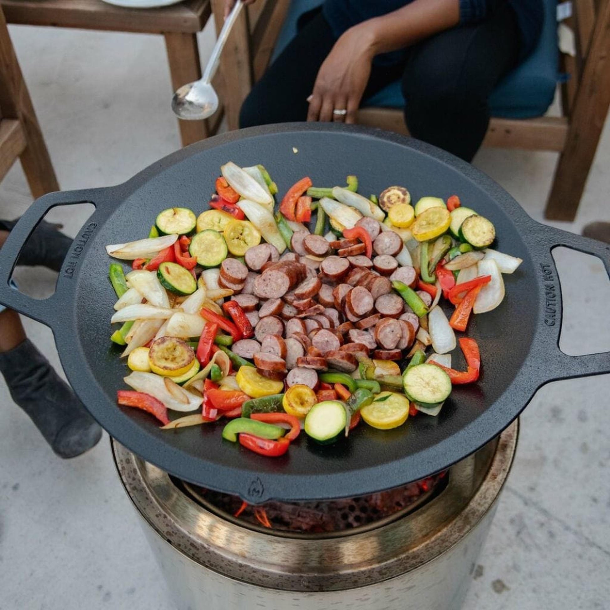 Solo Stove 18" Bonfire & Yukon Cast Iron Wok Top