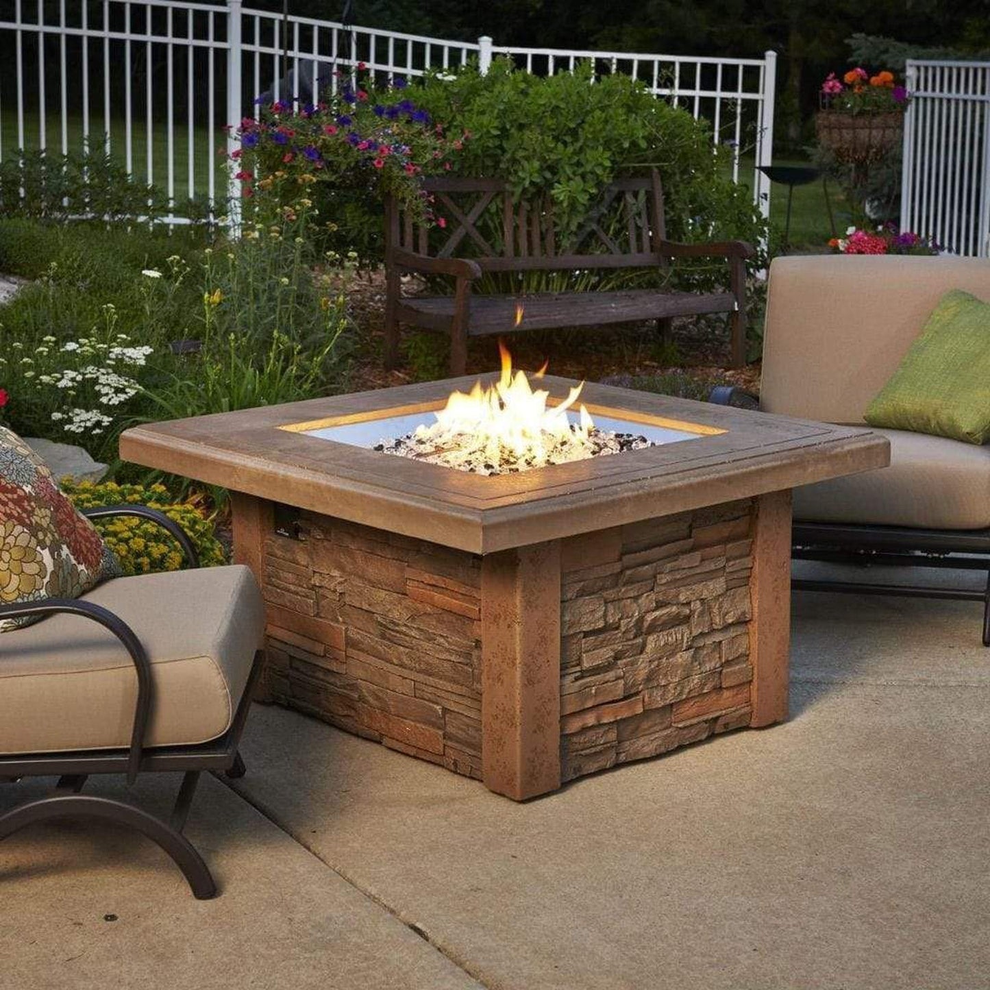 The Outdoor GreatRoom Company 43" Sierra Square Gas Fire Pit Table